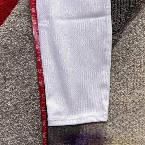 Spanx Skinny Capri - Picture 5 of 6